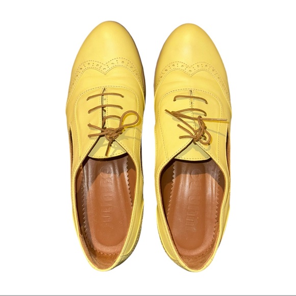 JULIA BO Sunny Pastel Yellow Oxford Shoes - Picture 3 of 10